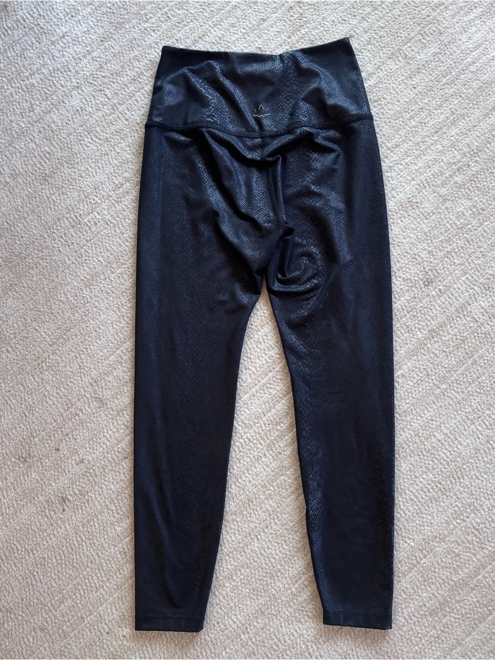 Beyond Yoga Black Snake Skin High-Rise Textured Leggings Small